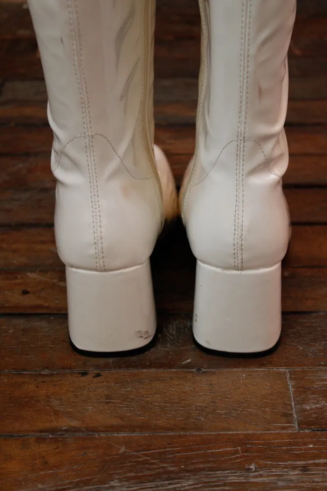 1990s does 1960s  Mod White Vinyl GoGo Boots - 8