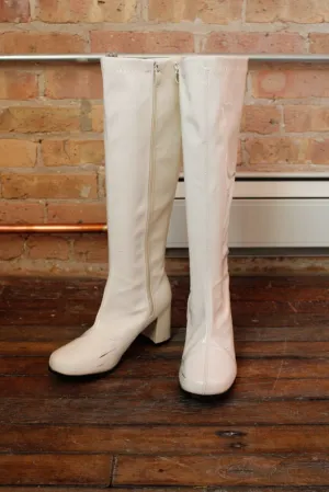 1990s does 1960s  Mod White Vinyl GoGo Boots - 8