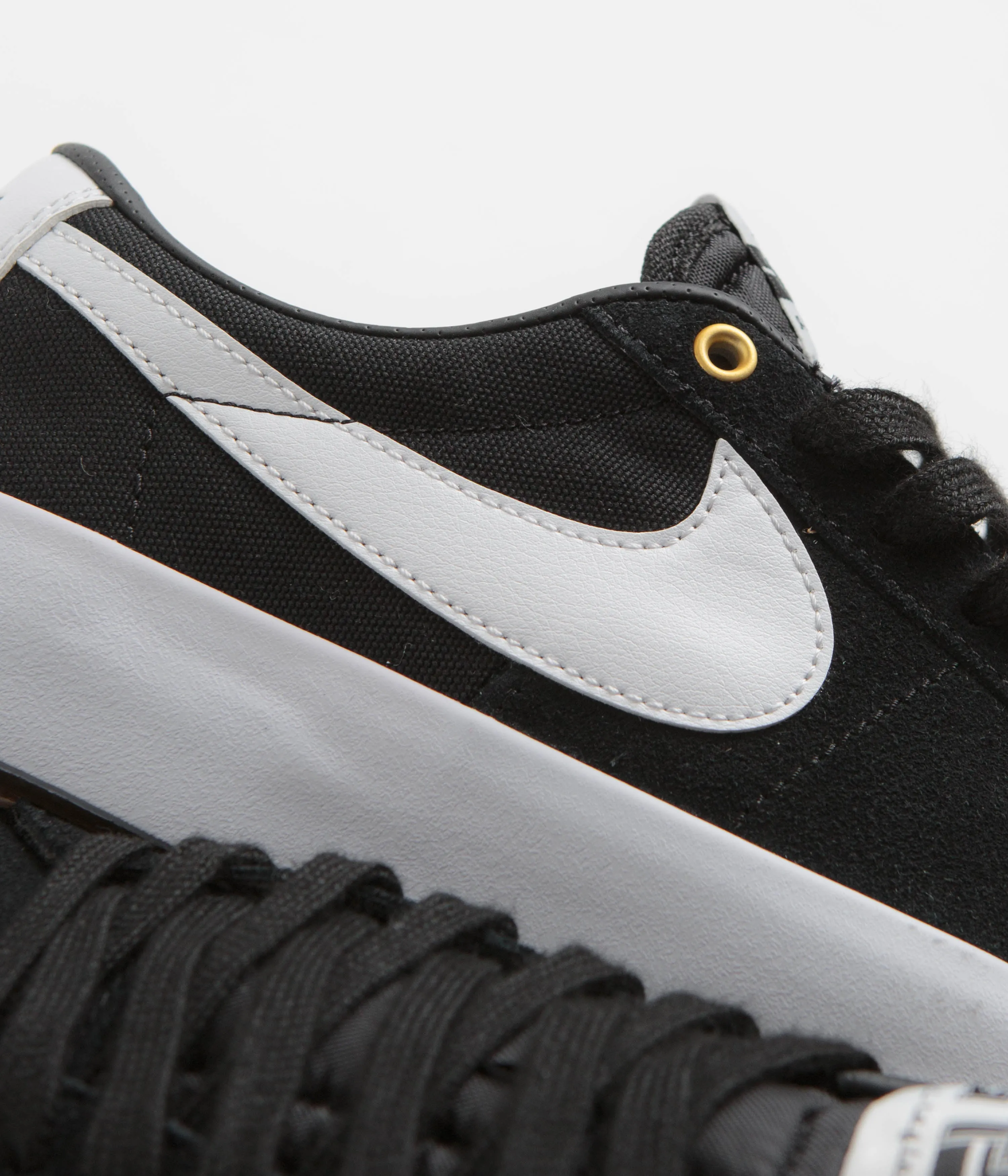 Nike SB Blazer Low Pro GT Shoes - Black / White - Black - Gum Light Brown